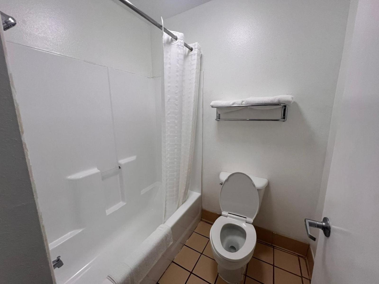 Budget Inn By Oyo San Augustine Exterior photo